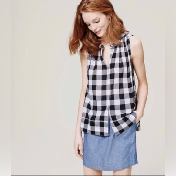 NWT Ann Taylor LOFT Navy and White Buffalo Check Sleeveless Blouse, Size: M - Picture 3 of 9